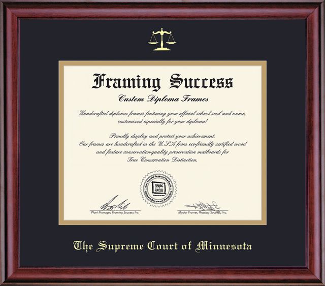 Mitchell Hamline School of Law 11'' x 14'' Classic Diploma Frame